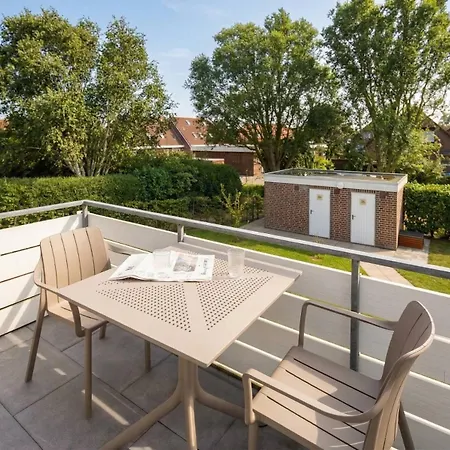 Riedgrashaus Riedgras 6 *